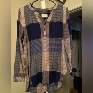 Plaid Universal Thread Half Button Up Women’s Top Size XS Never Worn